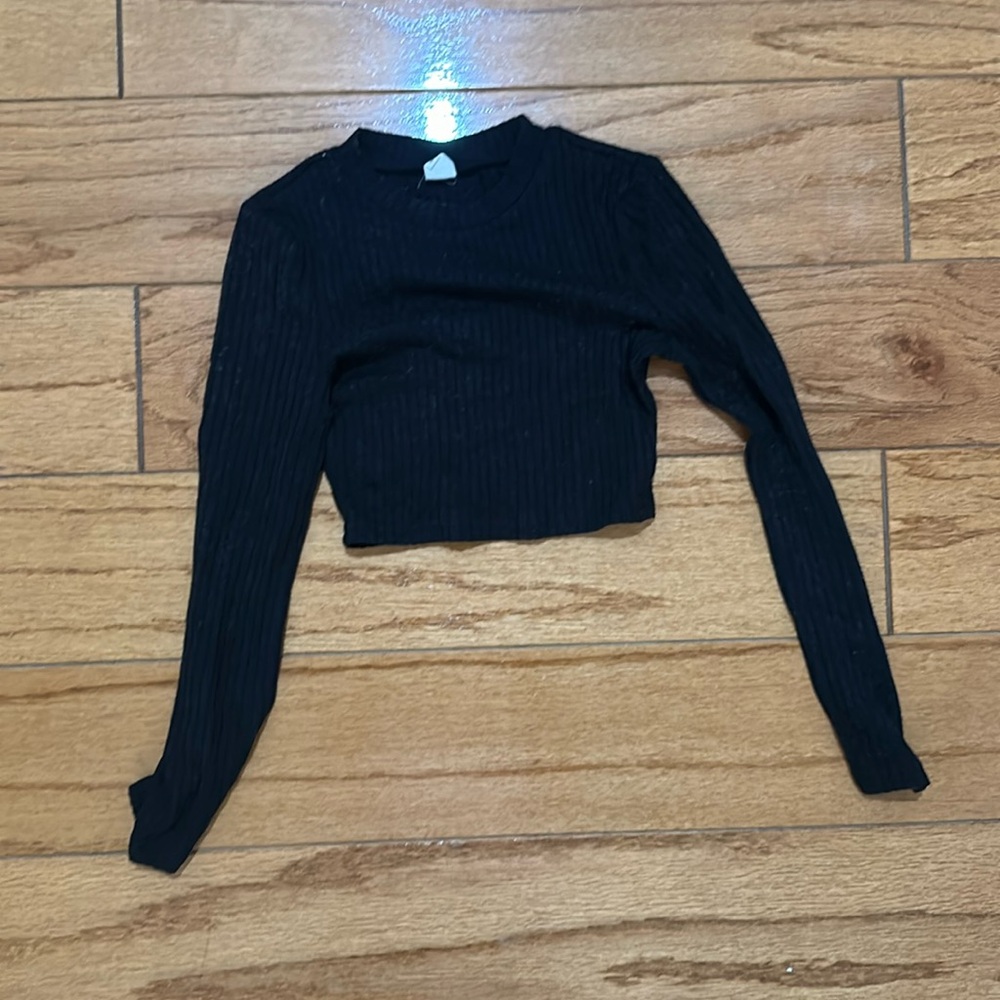 Girls thin sweater crop top